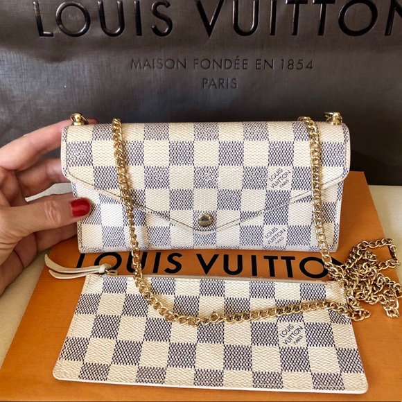 Louis Vuitton Handbags - Louis Vuitton Auth Josephine Wallet with Chain